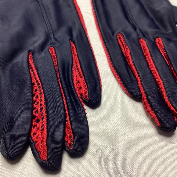FOWNES VINTAGE GLOVES NAVY / RED CROCHETED. NEW OLD STOCK sz 7 - Picture 3 of 13